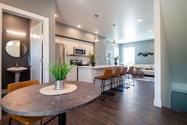 Kitchens with Stainless Steel Appliances