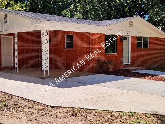 Photo - 503 W Griffith Ave