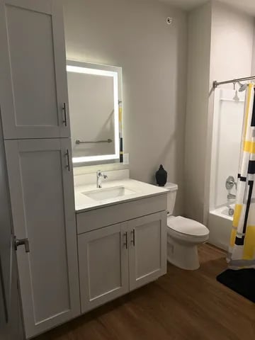 Photo - 5314 Brady Way Unit Sweet, Suburban Stay: Pea