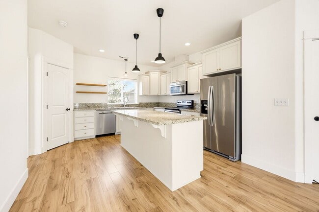 Photo - 1500 Darlene Dr