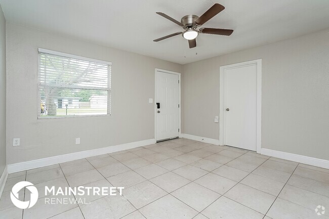 Building Photo - 4423 73rd St N Rental
