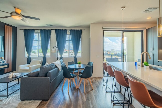 Photo - 15501 N Dial Blvd Unit ID1388731P