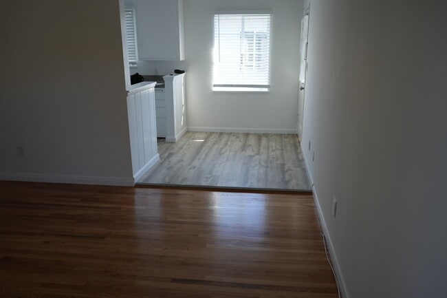 Photo - 11662 Chandler Blvd