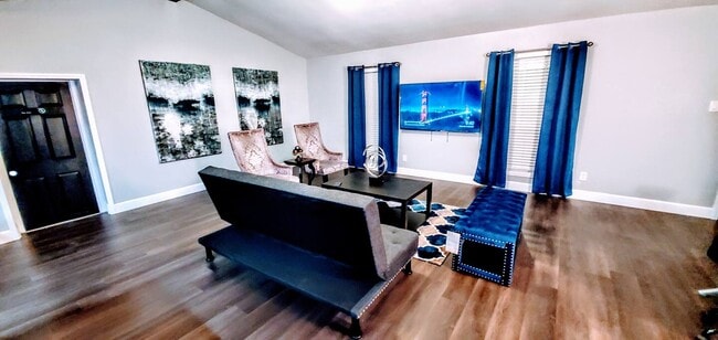 Photo - 15865 Shatterway Ln