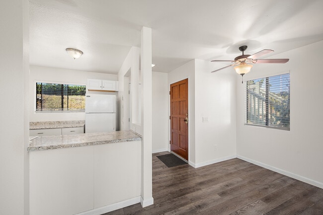 Photo - 2919 Cowley Way