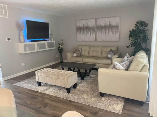 Photo - 6271 Architrave Dr SE Unit 6271