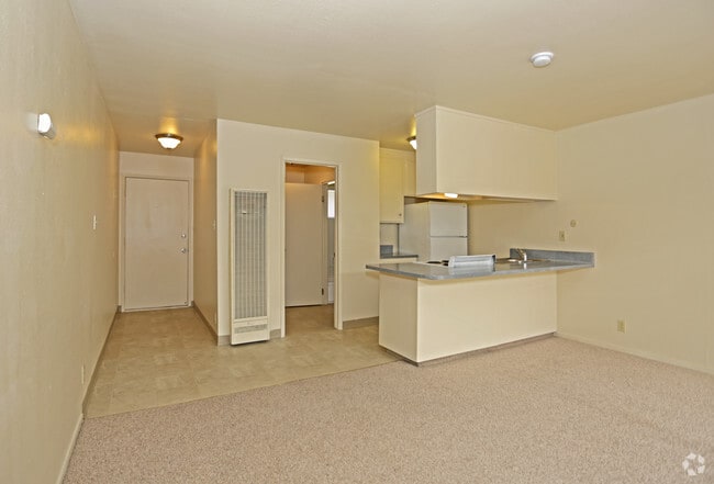 Carmichael Apartments [OLD]