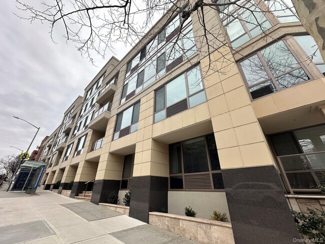 Photo - 64-05 Yellowstone Blvd Unidad 403S