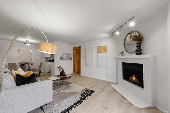 Photo - 14200 NE 171st St Unit B-104