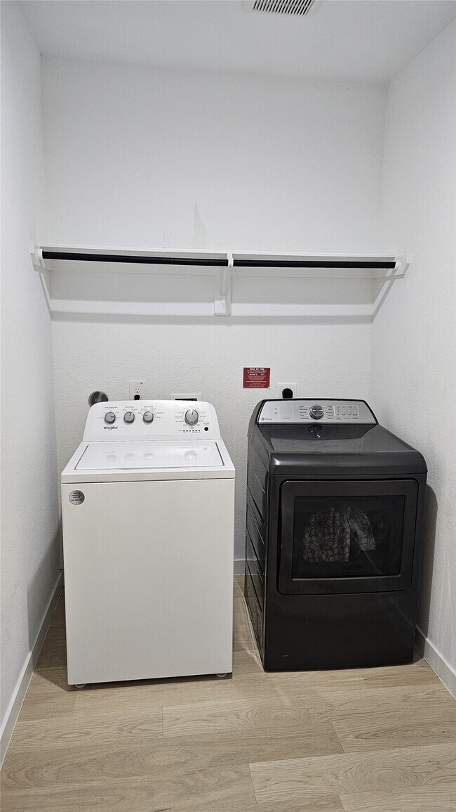 Photo - 30215 Belgrade Pk Ln