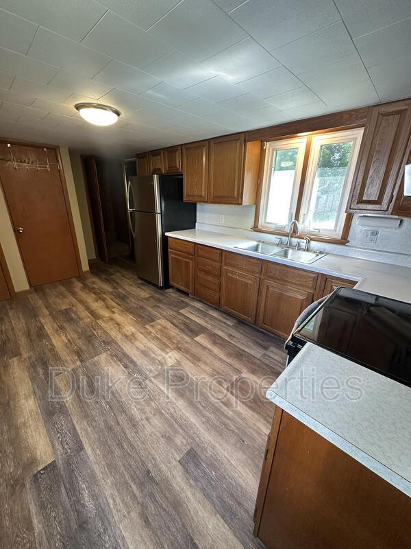 48 Bradford St