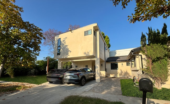 Photo - 5424 Garden Grove Ave