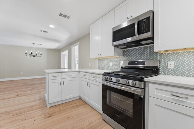 Photo - 103 W Centre St