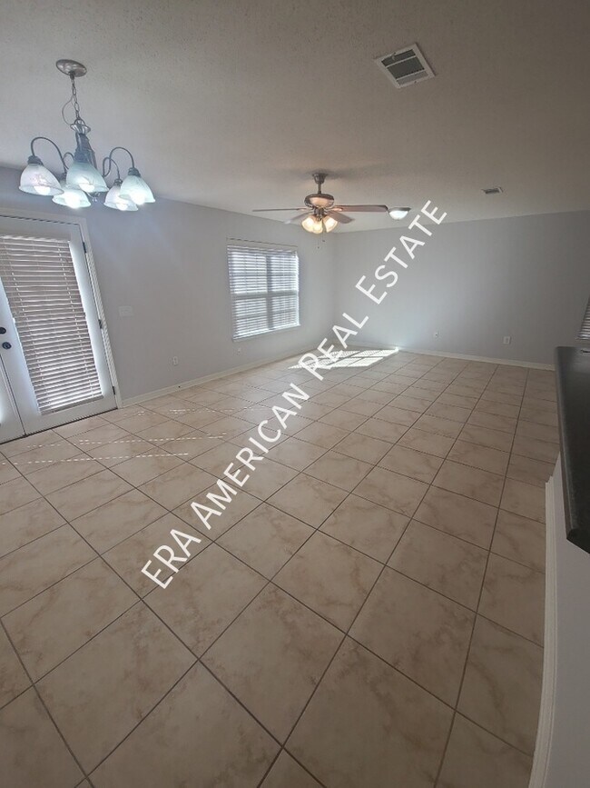 Photo - 291 Dahlquist Dr