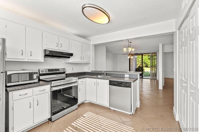 Photo - 5701 Riverside Dr Unit 106b6