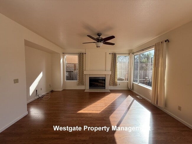 Photo - 545 Almanor St