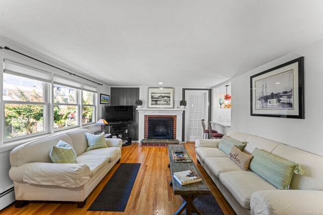 Photo - 88 Dean St Unit #1