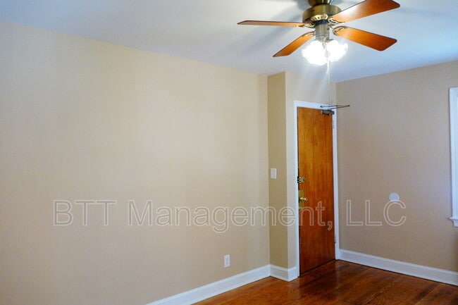 Photo - 8401 Greenwood Ave Unit #4