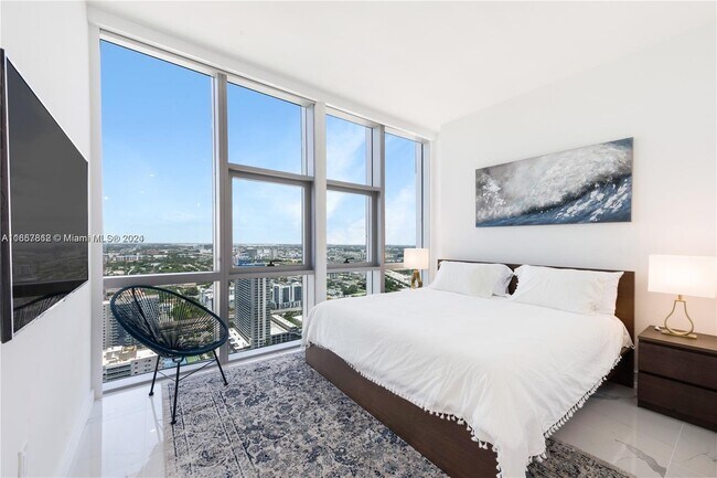 Photo - 851 NE 1st Ave Unidad 3308