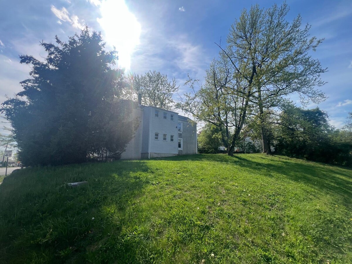 Photo - 5031 Woodbridge Ave Unidad 1