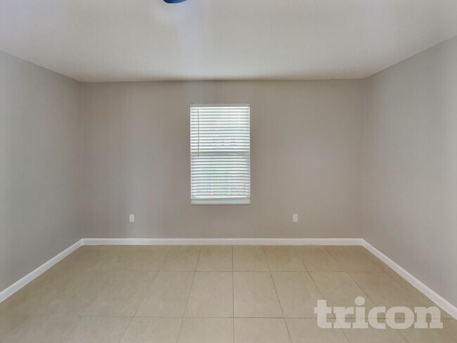 Photo - 77298 Mosswood Dr