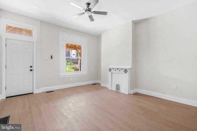 Building Photo - 4288 Viola St Rental
