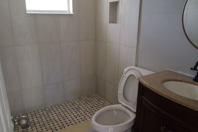 Photo - One bedroom duplex close to downtown