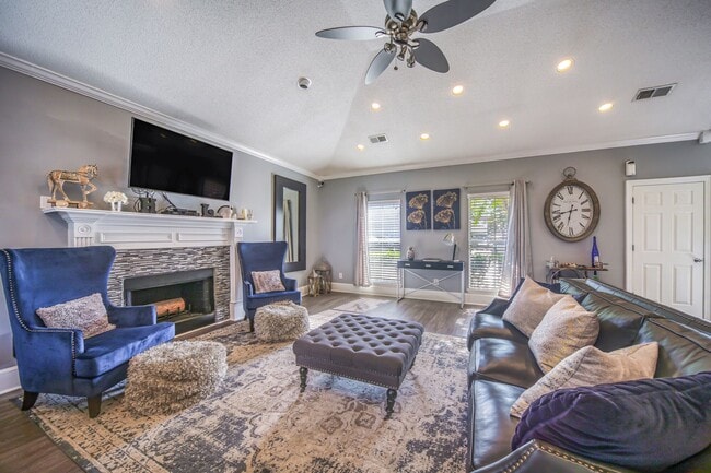 The Landings at Houston Levee