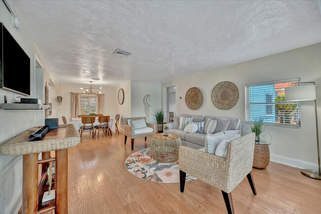 Photo - 483 E Shore Dr Unidad ID1284704P