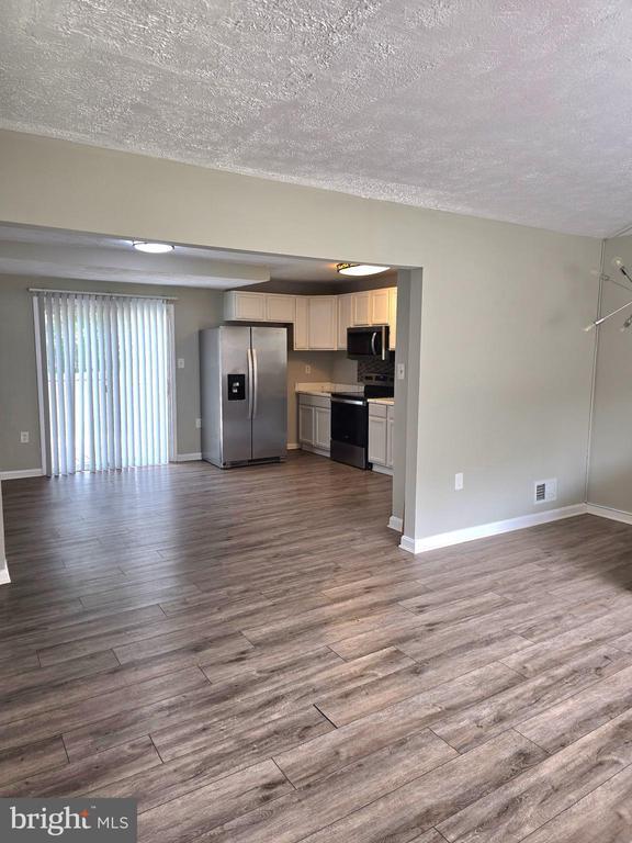 Photo - 8313 Gibbons Dr
