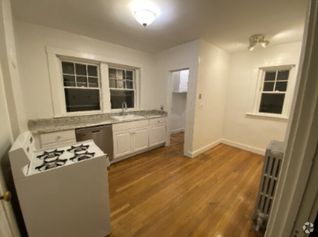 Building Photo - 168 Norfolk St Unit 5 Rental