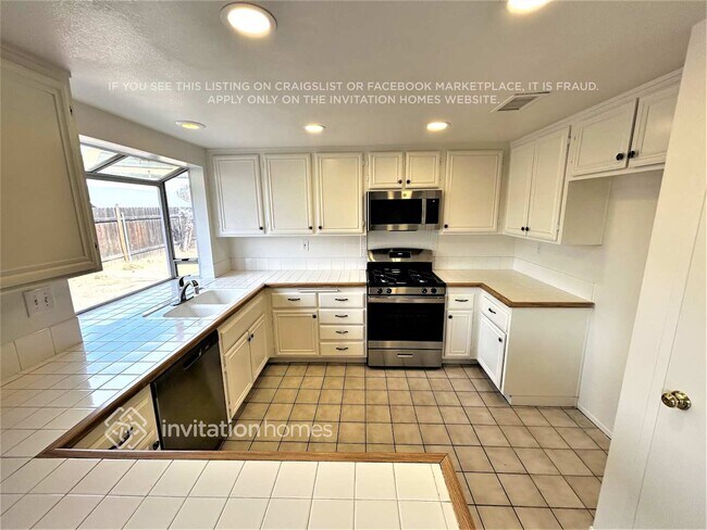 12388 Via De Palmas Dr
