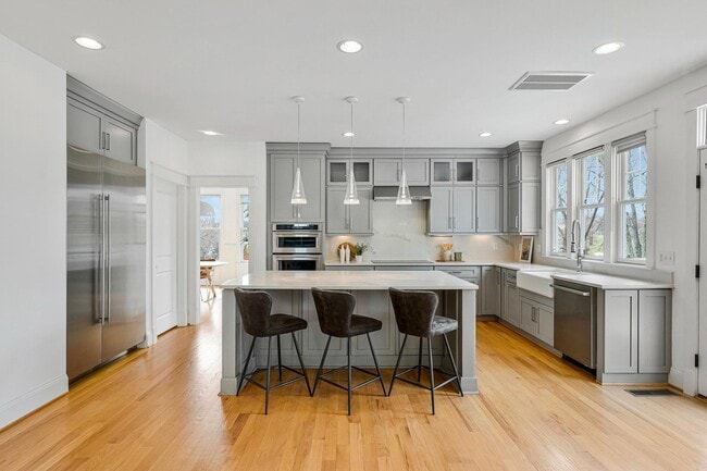 Photo - 938 Dead Run Dr