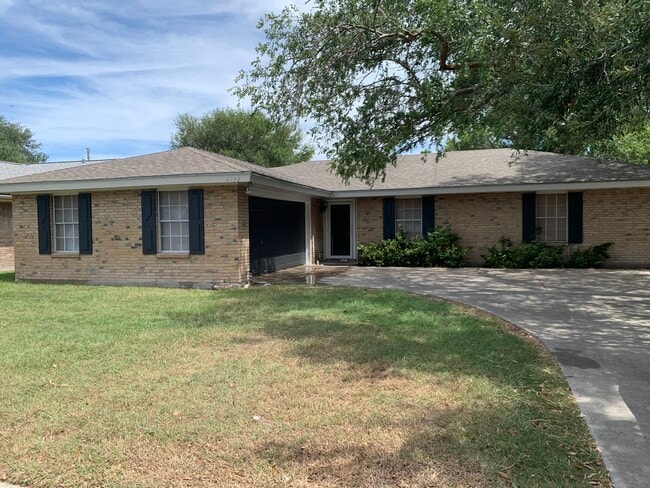 Building Photo - 3922 Wickersham St Rental