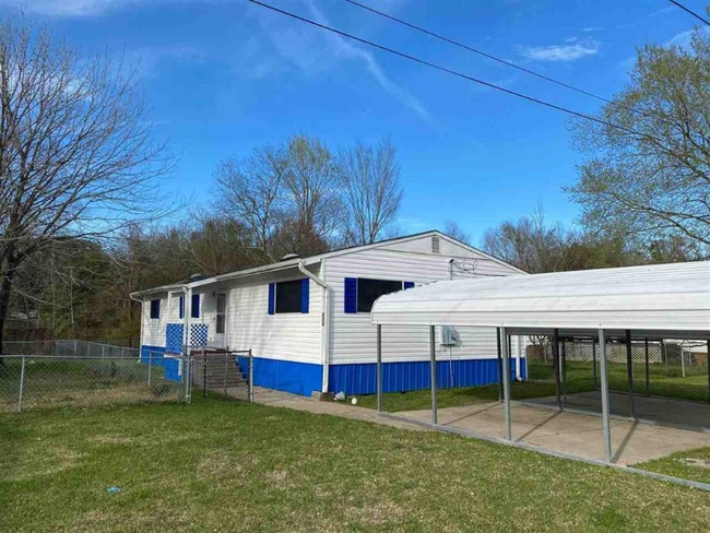 Building Photo - 2304 Broussard St Rental