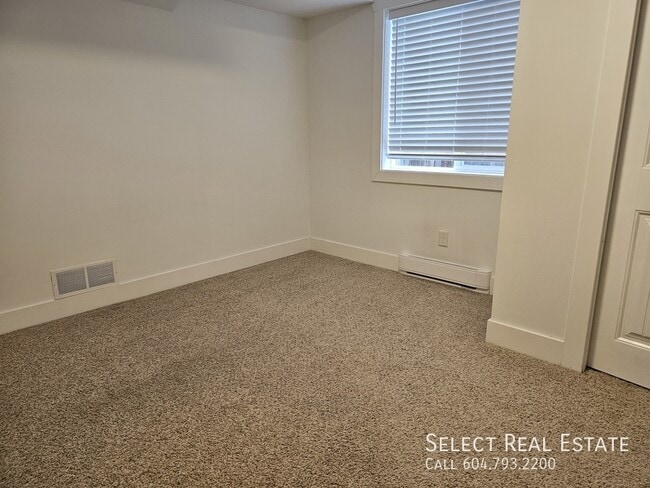 Photo - 47335 Brewster Pl