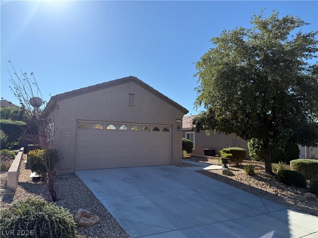 Building Photo - 2427 Andromeda Ave