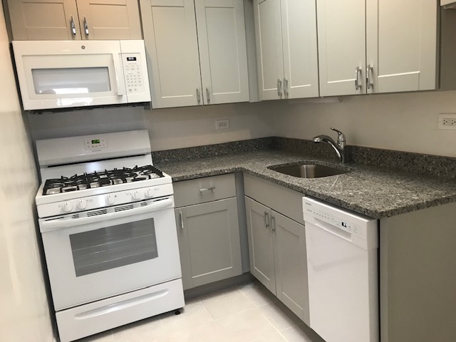 New Kitchen - 1750 N Mohawk St Apartments