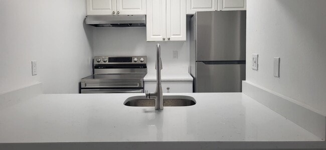 Building Photo - 1799 N Highland Ave Unit A3 Rental