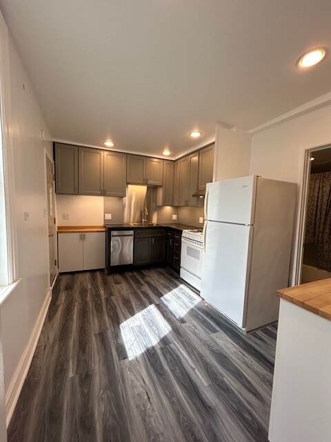 1229 Leon Pl Unit 1 first flr.
