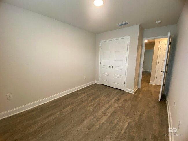 Photo - 6681 Spaniel Dr