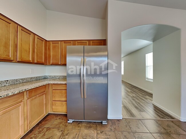 Photo - 22972 W Gardenia Dr