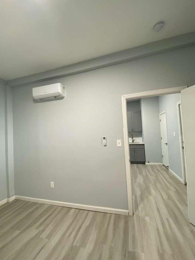 Building Photo - 33 St Joseph Ave Unit APT 1