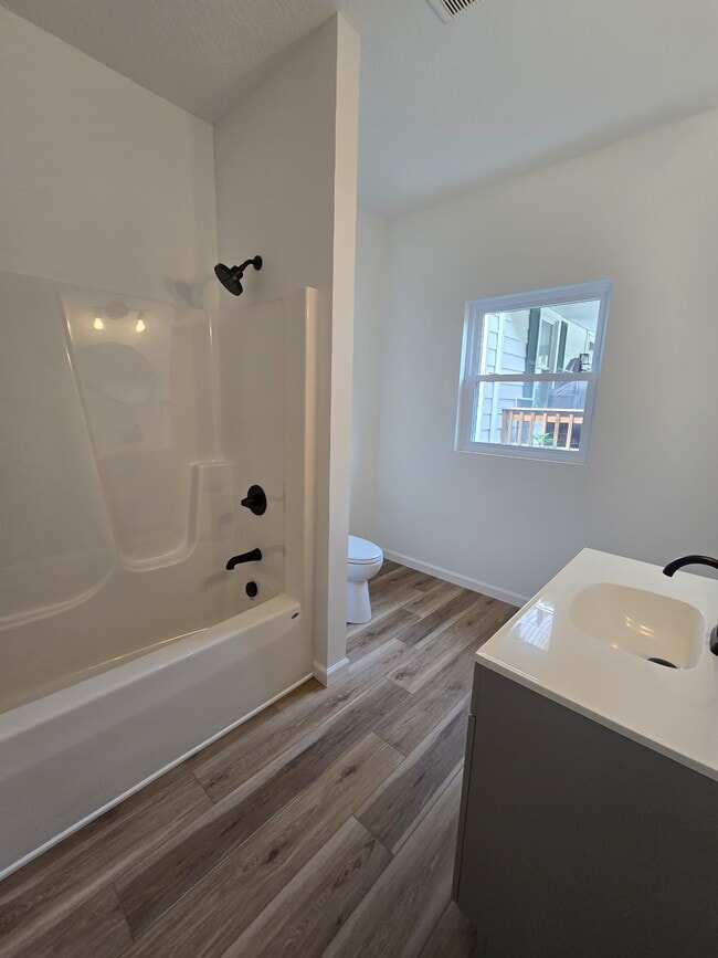 817 E Bowman St Unit 1