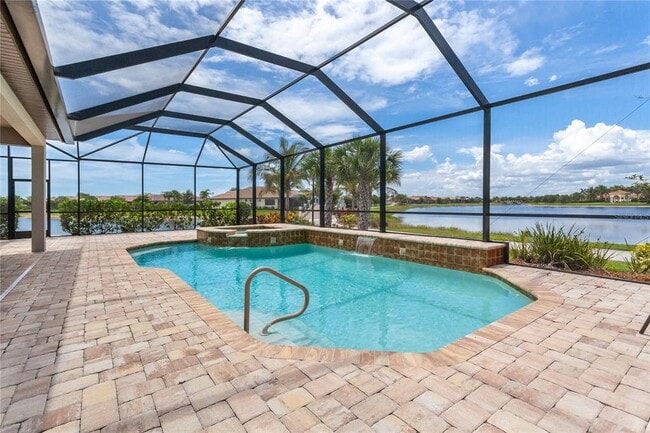 Photo - 19011 Formosa St