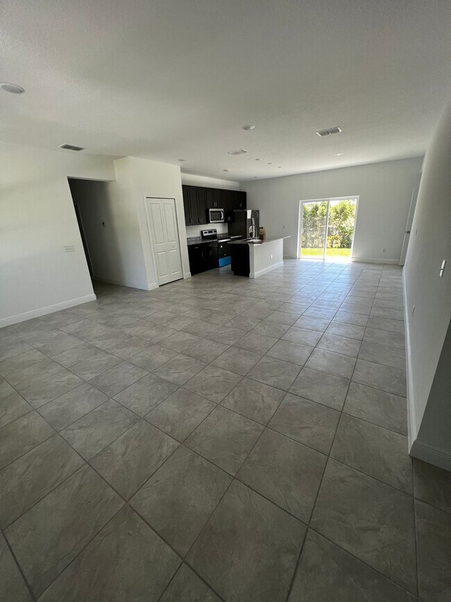 2680 SW 151st Pl