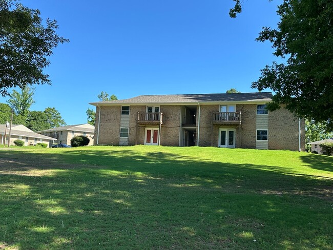 Creekside Apartments