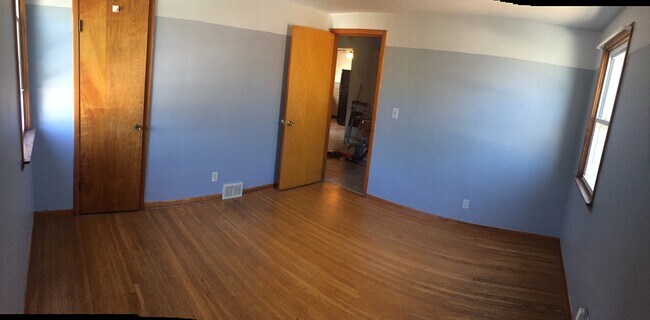 Photo - 35 Beechwood Pl Unit Upper