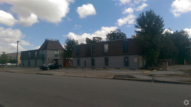 Building Photo - 6215 Tierwester St Unit 1 Rental