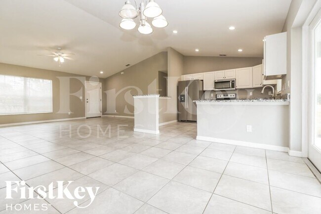 Photo - 10379 Grail Ave